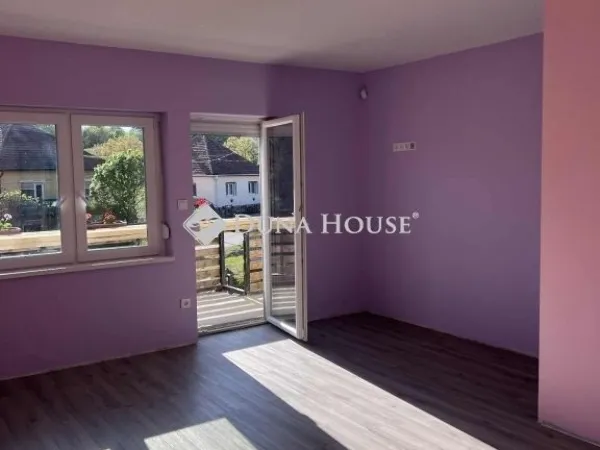 Eladó ház Úri 141 nm