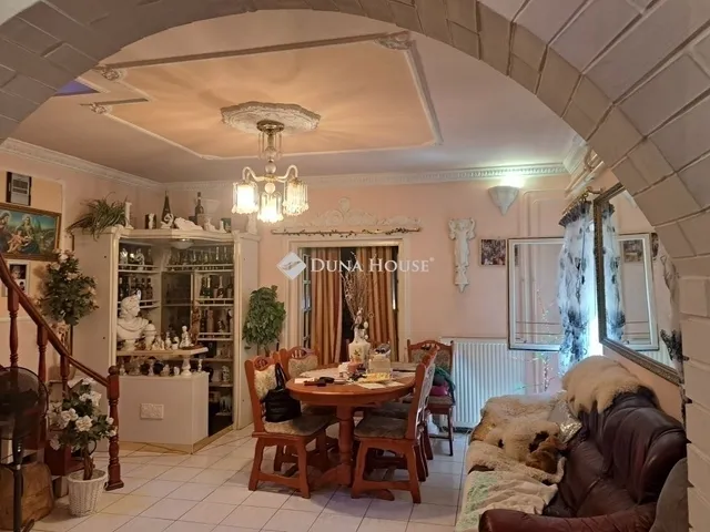 Eladó ház Gyömrő 158 nm