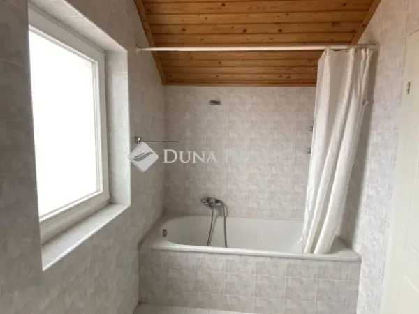 Eladó ház Budapest XVII. kerület 210 nm