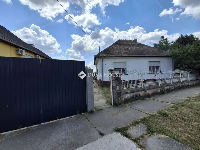 Eladó ház Tápiószecső 81 nm
