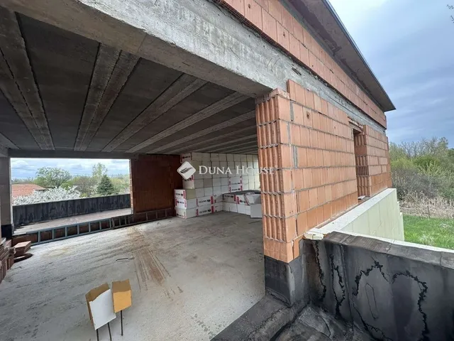 Eladó ház Albertirsa 369 nm