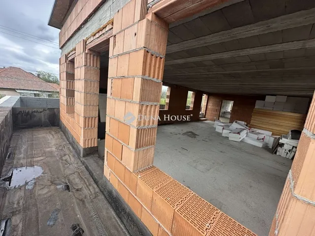 Eladó ház Albertirsa 369 nm