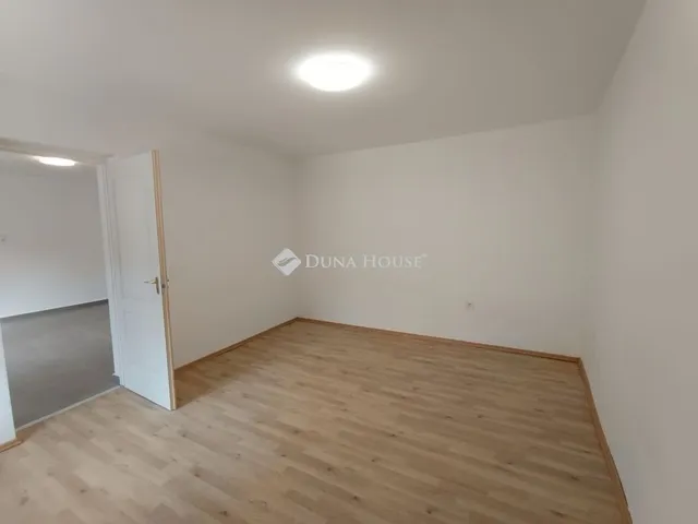 Eladó ház Tápiószentmárton 70 nm