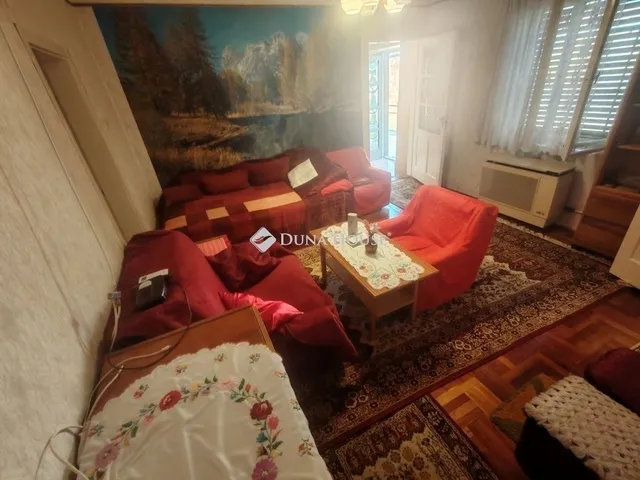 Eladó ház Úri 73 nm