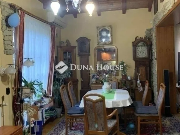 Eladó ház Vecsés 265 nm