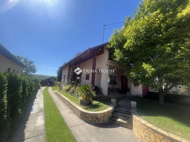 Eladó ház Albertirsa 182 nm