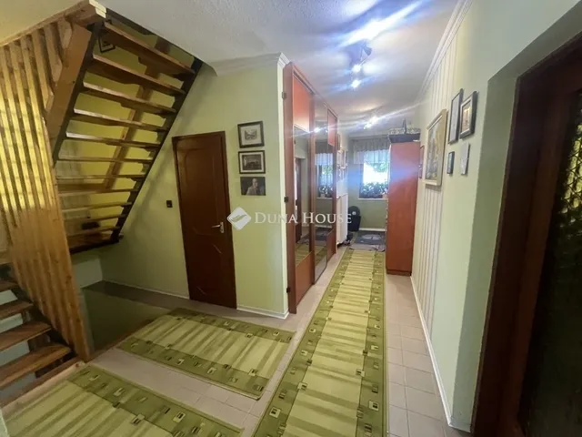 Eladó ház Albertirsa 182 nm