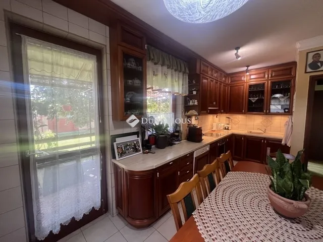 Eladó ház Albertirsa 182 nm