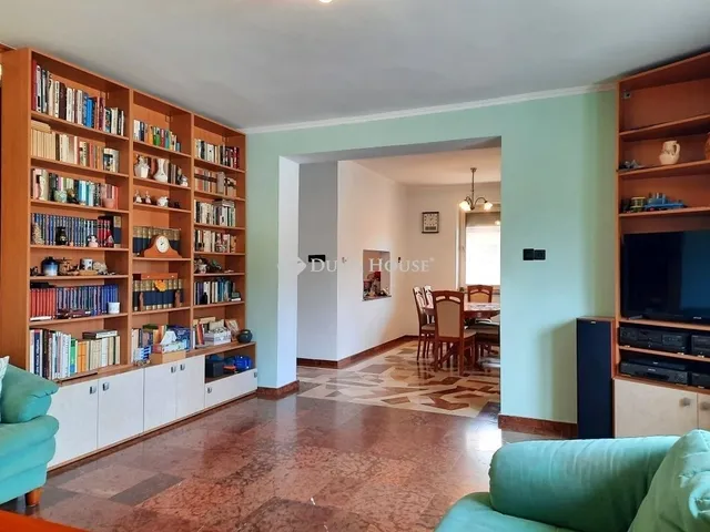 Eladó ház Újhartyán 190 nm