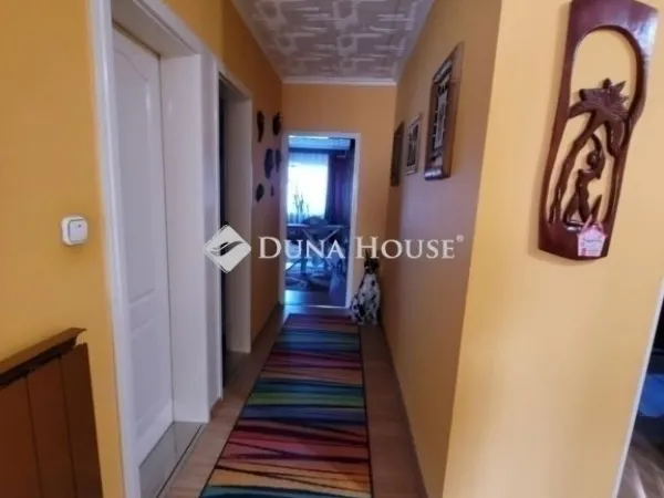 Eladó ház Vecsés 458 nm
