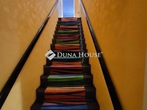 Eladó ház Vecsés 458 nm