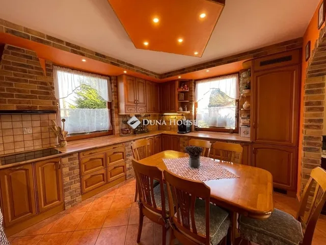 Eladó ház Albertirsa 227 nm