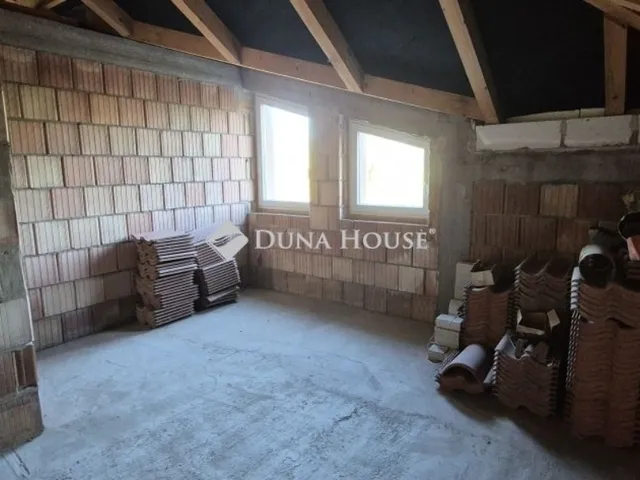 Eladó ház Monor 267 nm