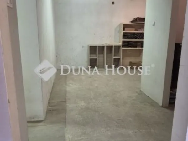 Eladó ház Monor 267 nm