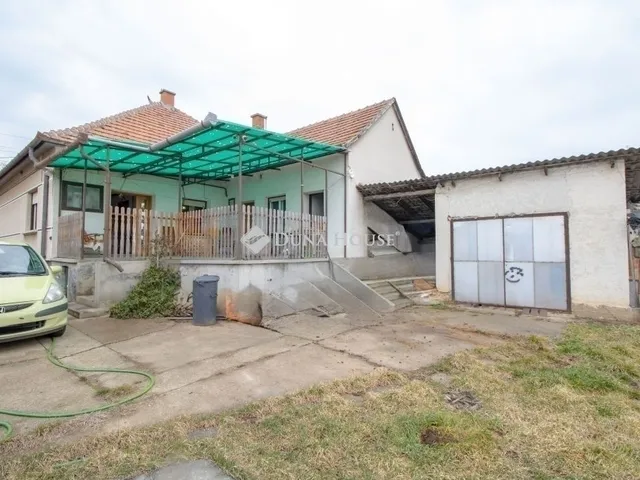 Eladó ház Ecser 168 nm