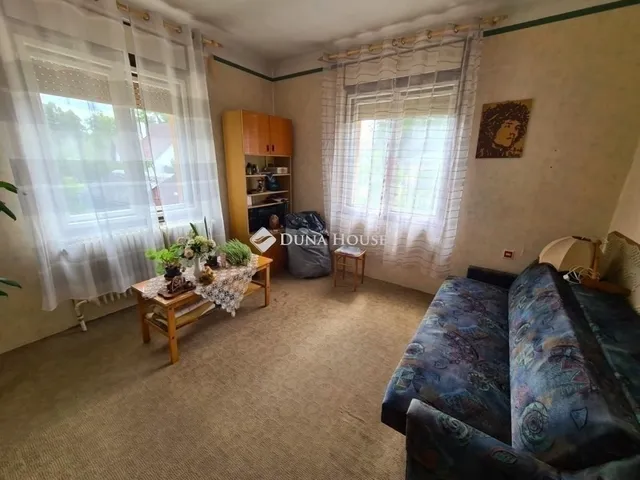 Eladó ház Gyömrő 180 nm