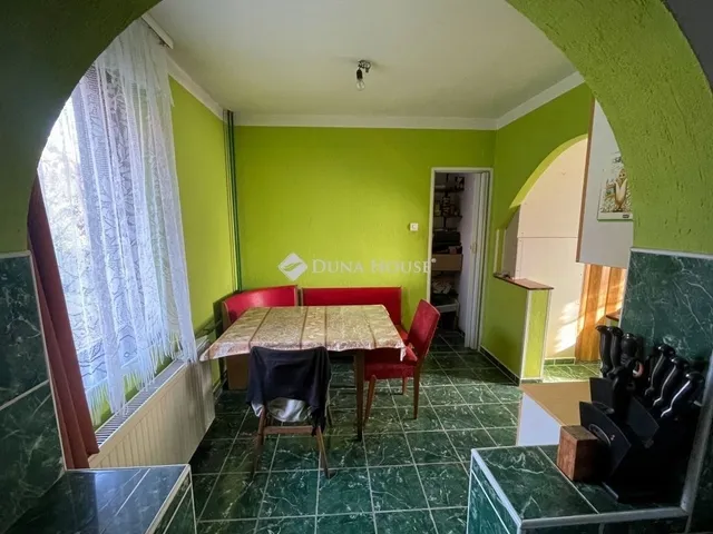 Eladó ház Ecser 180 nm