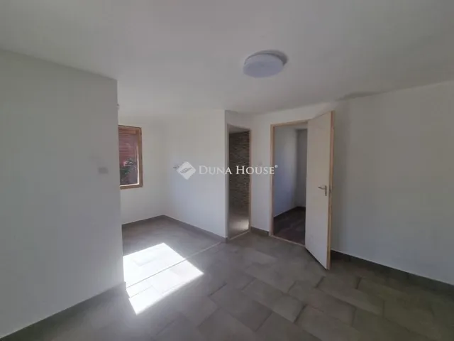 Eladó ház Tóalmás 30 nm