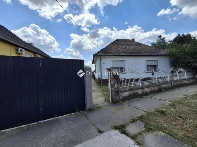 Eladó ház Tápiószecső 81 nm