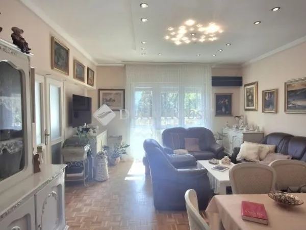 Eladó lakás Debrecen 83 nm