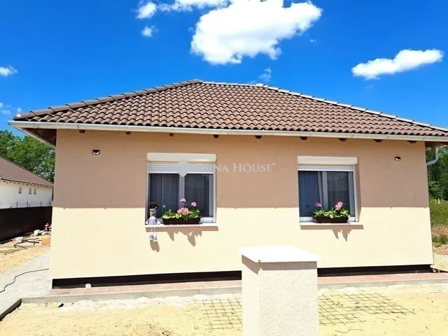 Eladó ház Vasad 106 nm