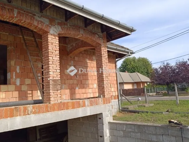 Eladó telek Ócsa 615 nm