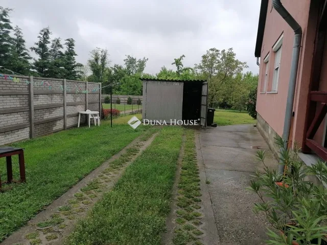 Eladó ház Tápiószele 200 nm