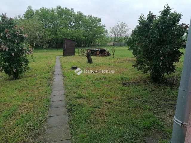 Eladó ház Tápiószele 200 nm