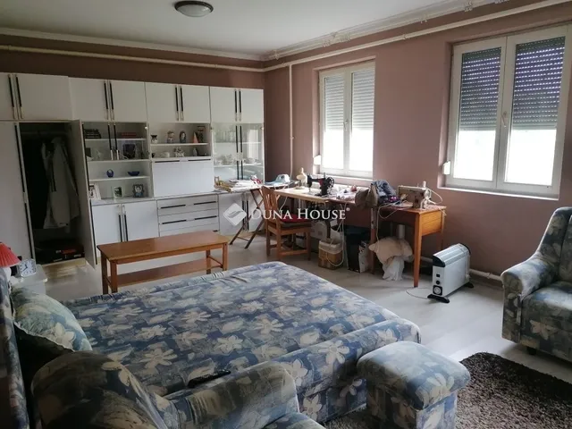 Eladó ház Tápiószele 200 nm