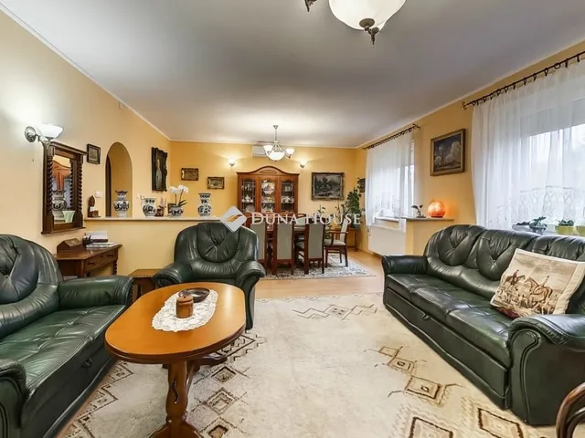 Eladó ház Táborfalva 145 nm