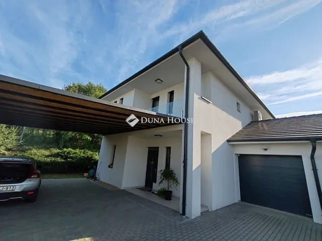 Eladó ház Fót 154 nm