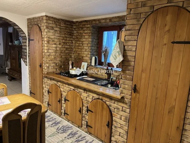 Eladó mezőgazdasági ingatlan Nagykőrös 90 nm