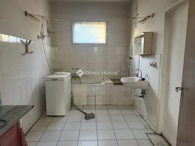 Eladó ház Pécel 150 nm