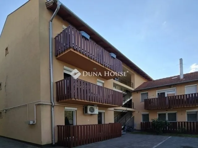 Eladó lakás Monor 82 nm