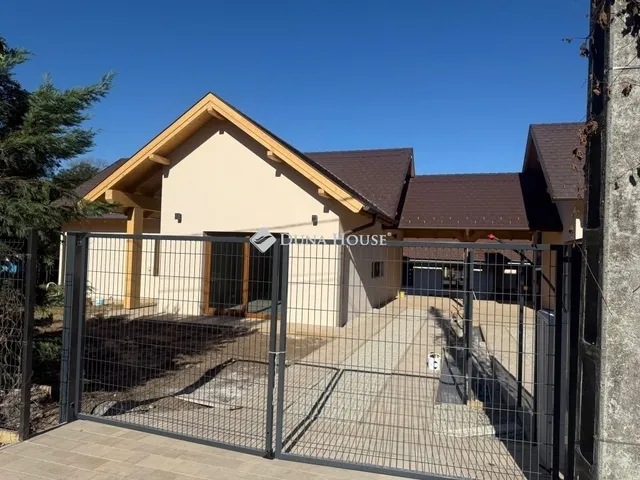 Eladó ház Veresegyház 118 nm