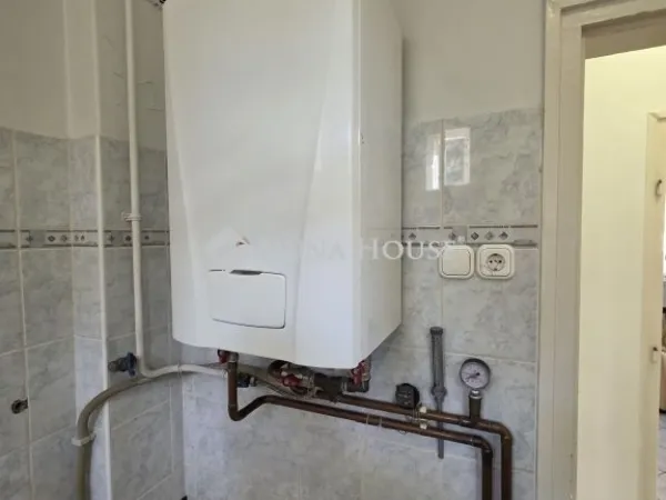 Eladó ház Cegléd 195 nm