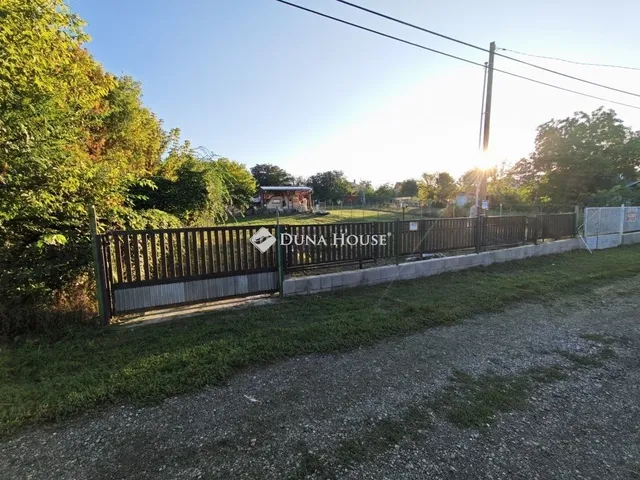 Eladó telek Tóalmás 627 nm