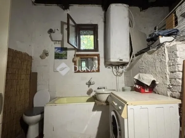 Eladó mezőgazdasági ingatlan Sülysáp 130 nm