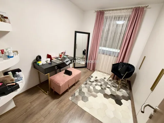 Eladó ház Ballószög 190 nm