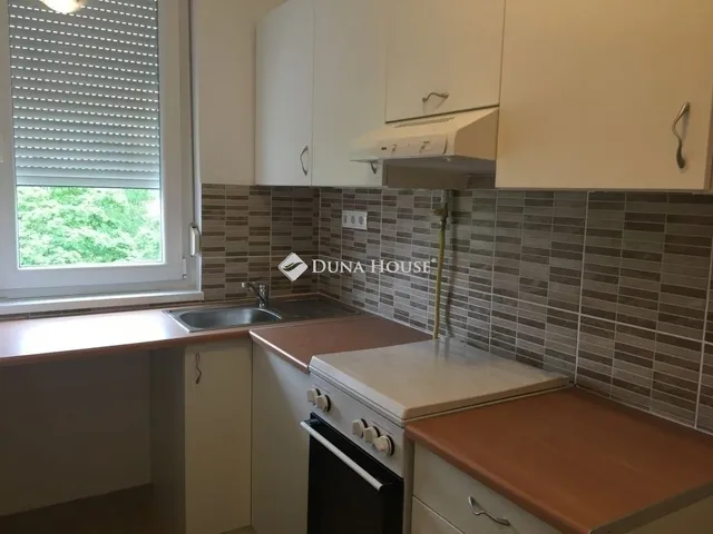 Eladó lakás Budapest XVI. kerület 48 nm