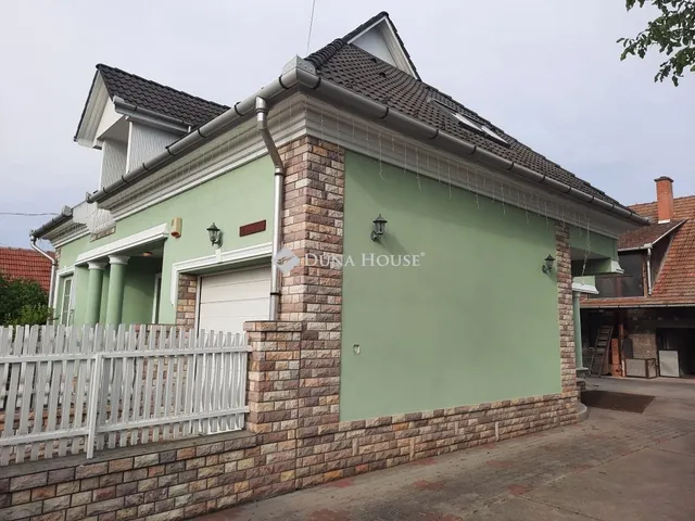 Eladó ház Jászberény 203 nm