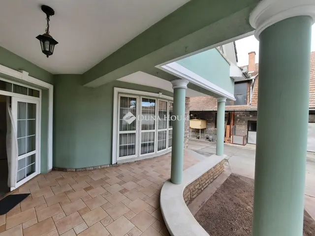 Eladó ház Jászberény 203 nm