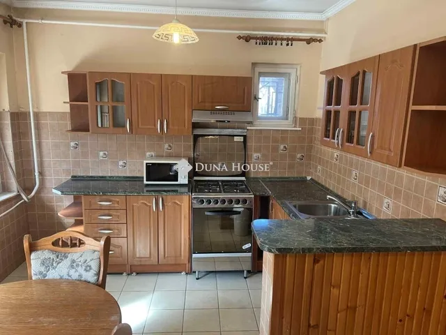 Eladó ház Nagykáta 135 nm