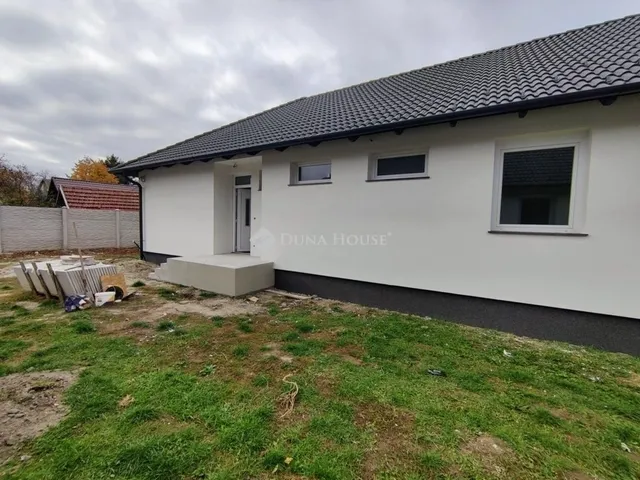 Eladó ház Monor 97 nm