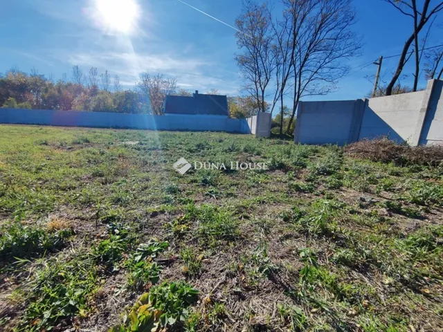 Eladó kereskedelmi és ipari ingatlan Monor 2826 nm