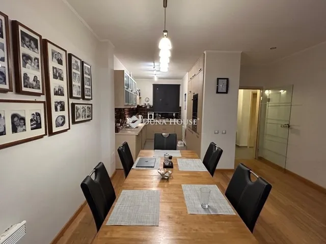 Eladó ház Pécel 195 nm