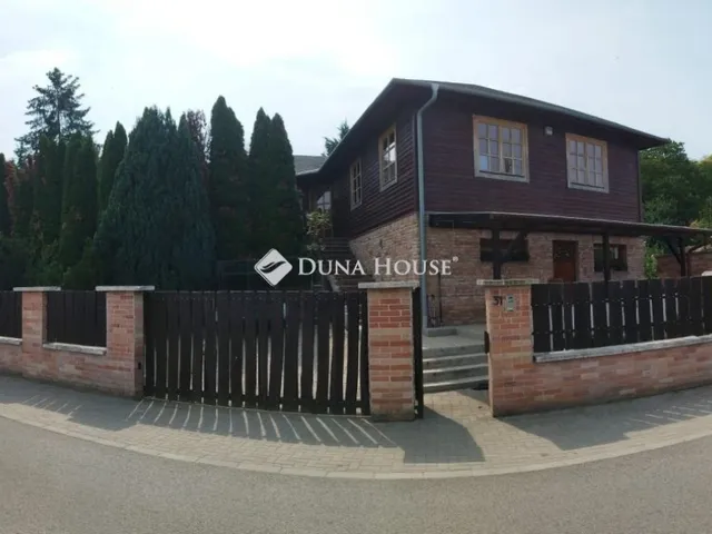 Eladó ház Gomba 167 nm