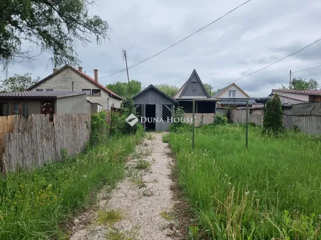 Eladó üdülő és hétvégi ház Tóalmás 30 nm