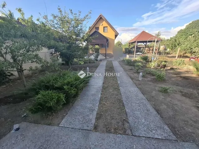 Eladó ház Tóalmás 77 nm