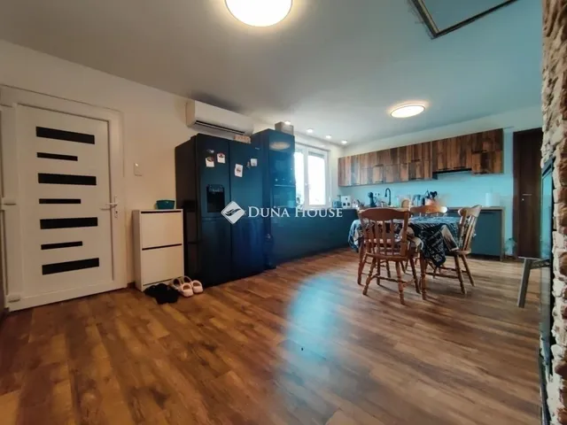 Eladó ház Monor 201 nm